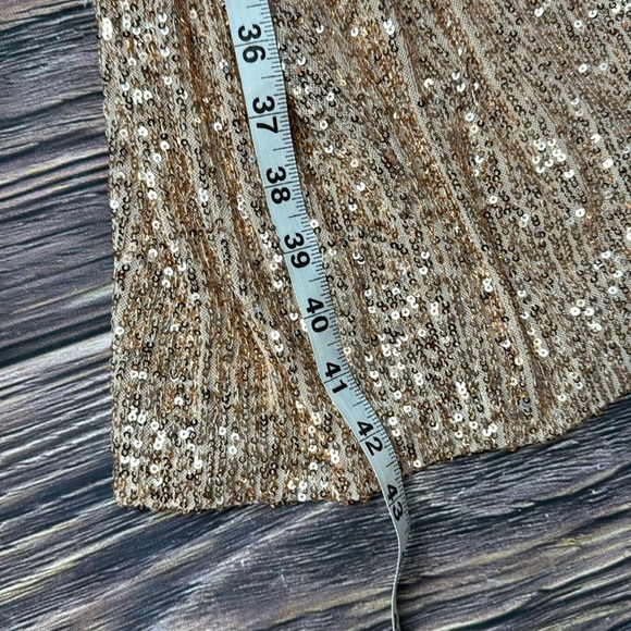 Elegant Rose Gold Sequined Mock Neck Sleeveless Dress- Size 6 - Picture 11 of 11